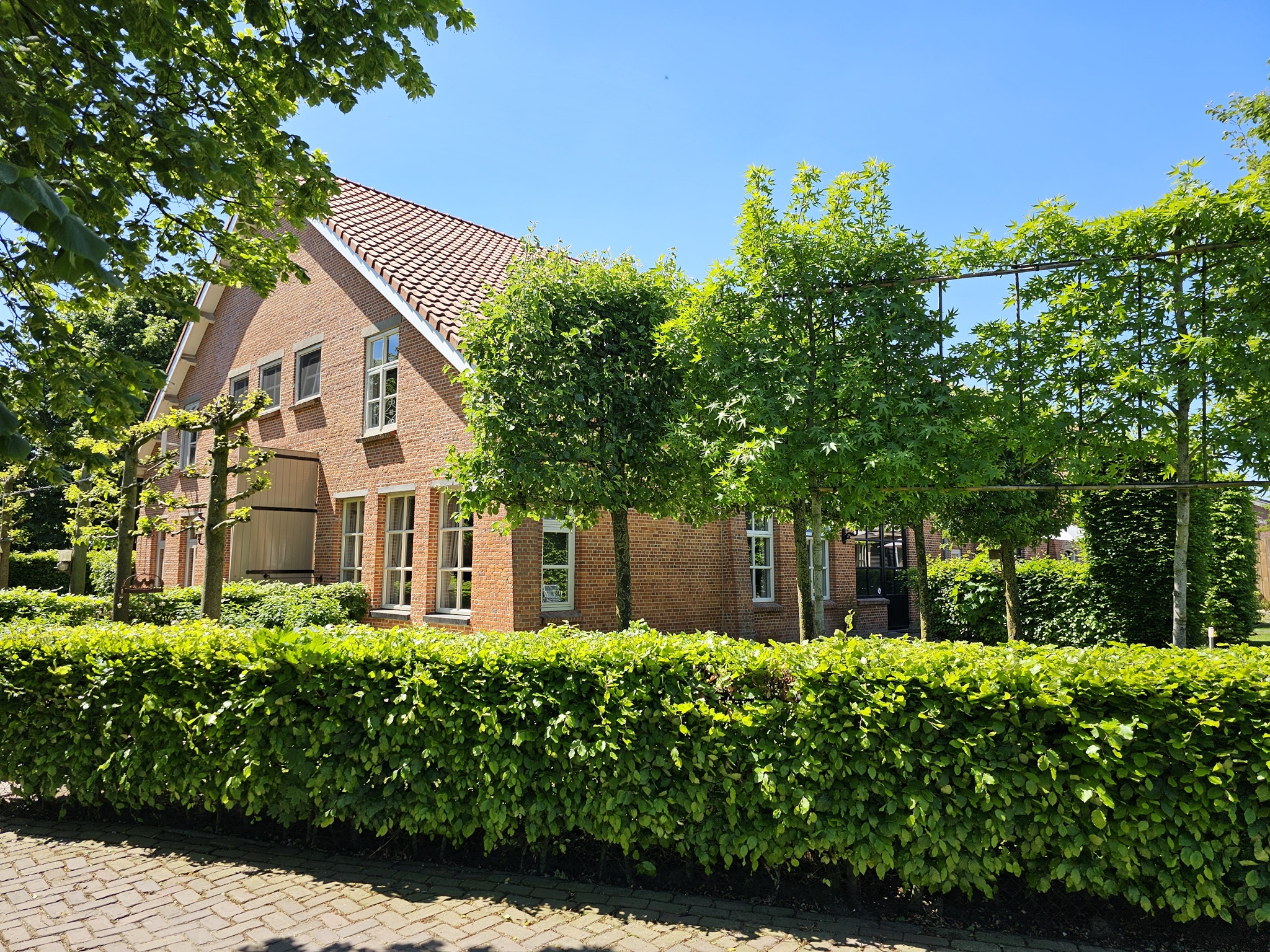 tussen Koe & Kroonluchter locatieverhuur, boerderij, trouwlocatie, fotoshoot locatie